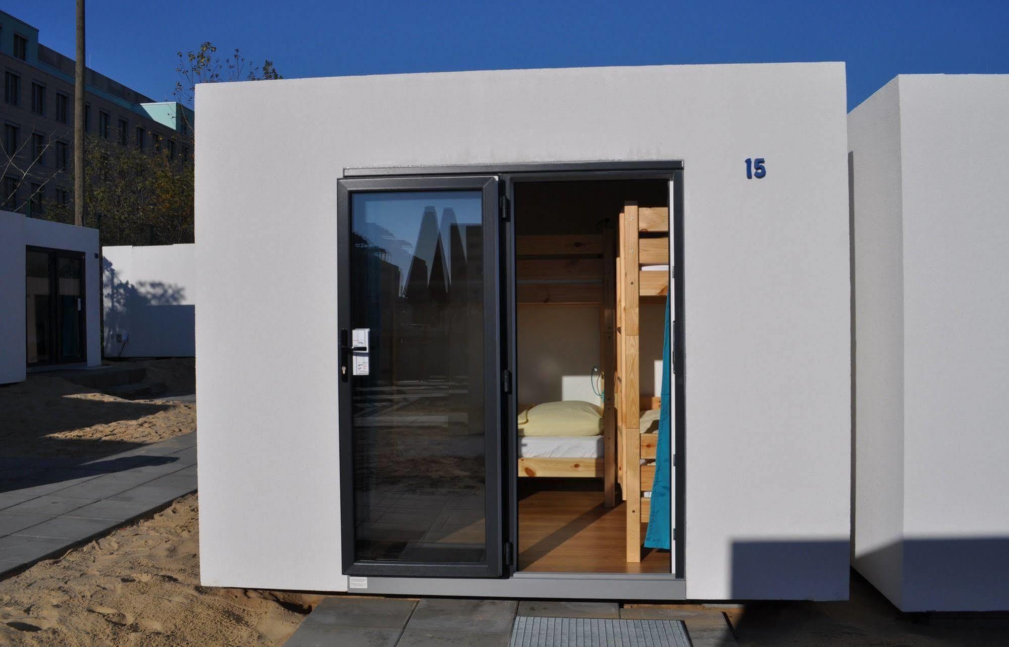 Cube Lodges Berlin Mitte Bagian luar foto